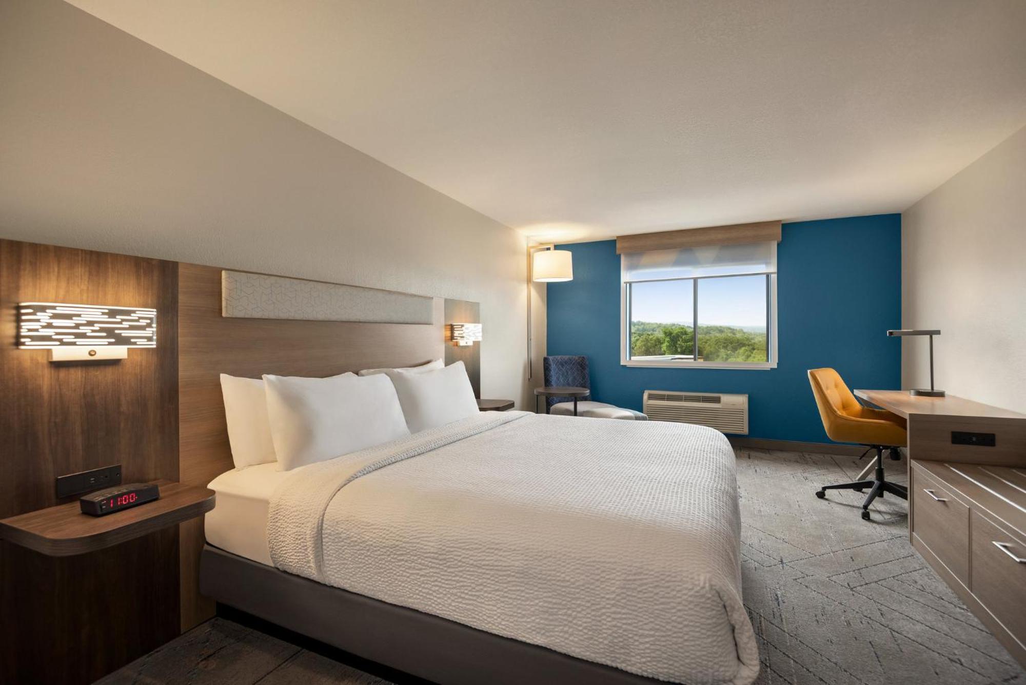 Holiday Inn Express Morgantown By Ihg Екстериор снимка