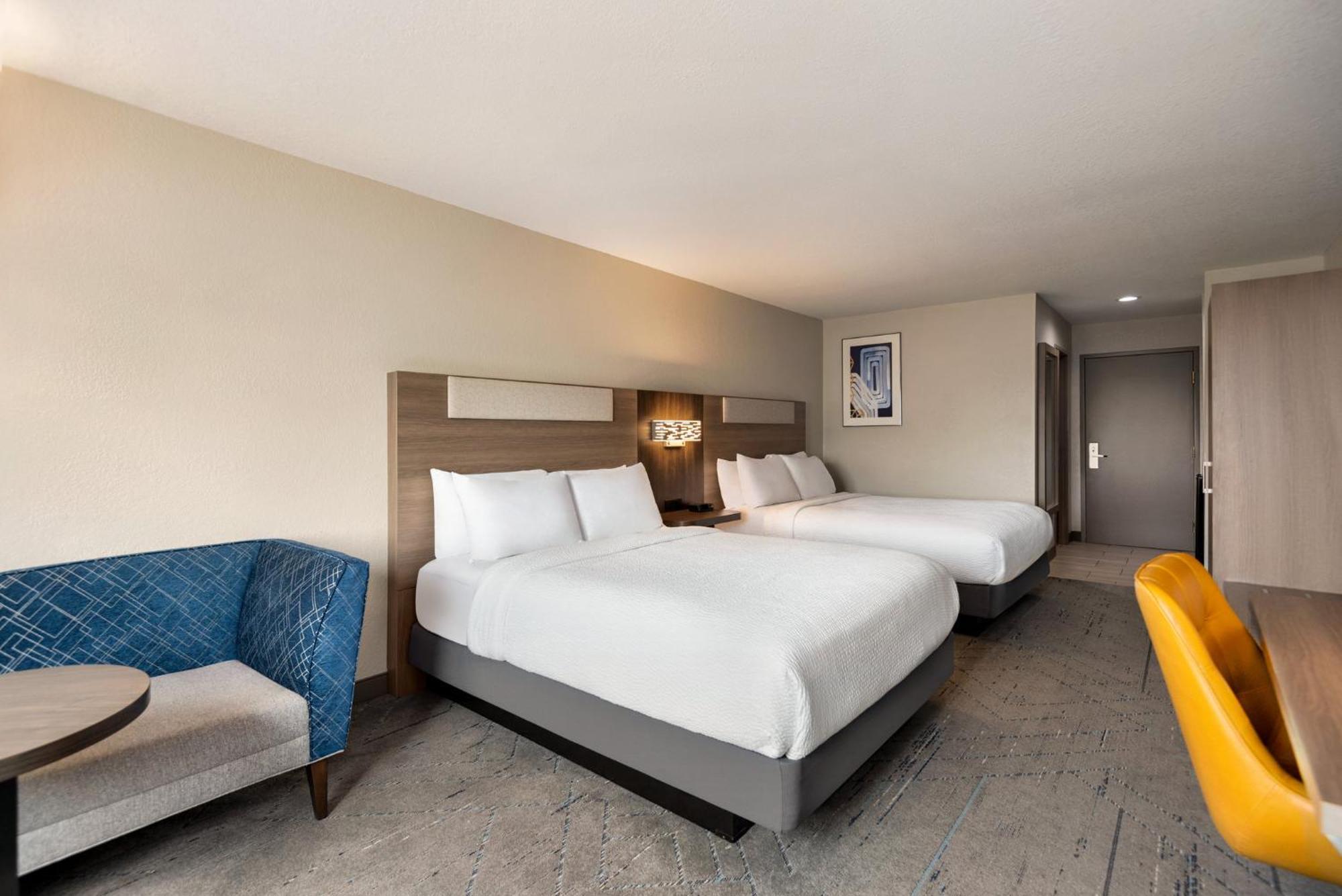Holiday Inn Express Morgantown By Ihg Екстериор снимка