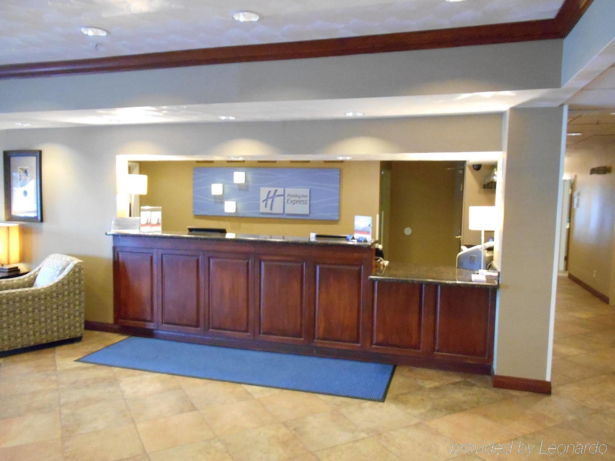 Holiday Inn Express Morgantown By Ihg Екстериор снимка